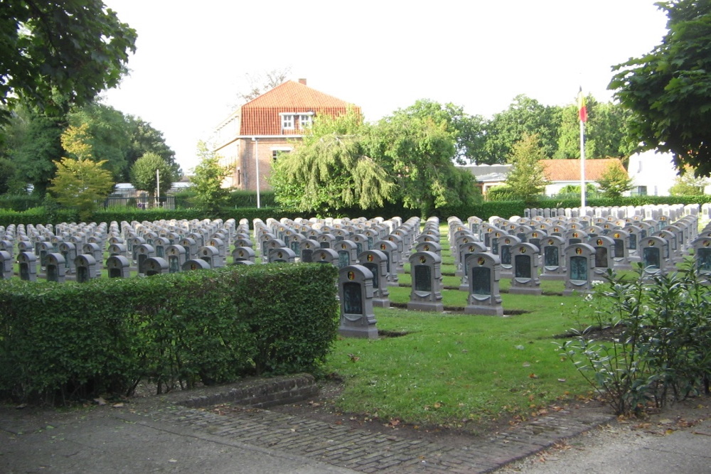 Central Cemetery Brugge Assebroek #2