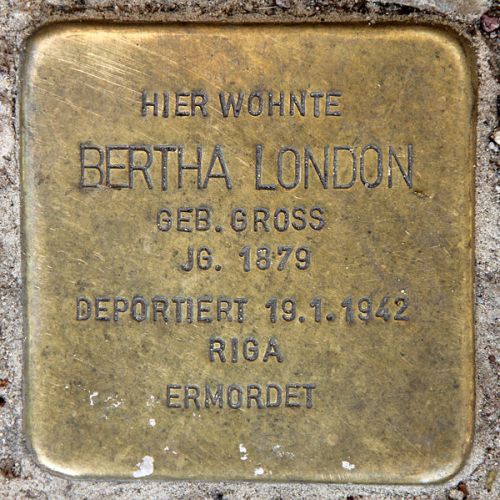 Stumbling Stones Schönhauser Allee 174 #1
