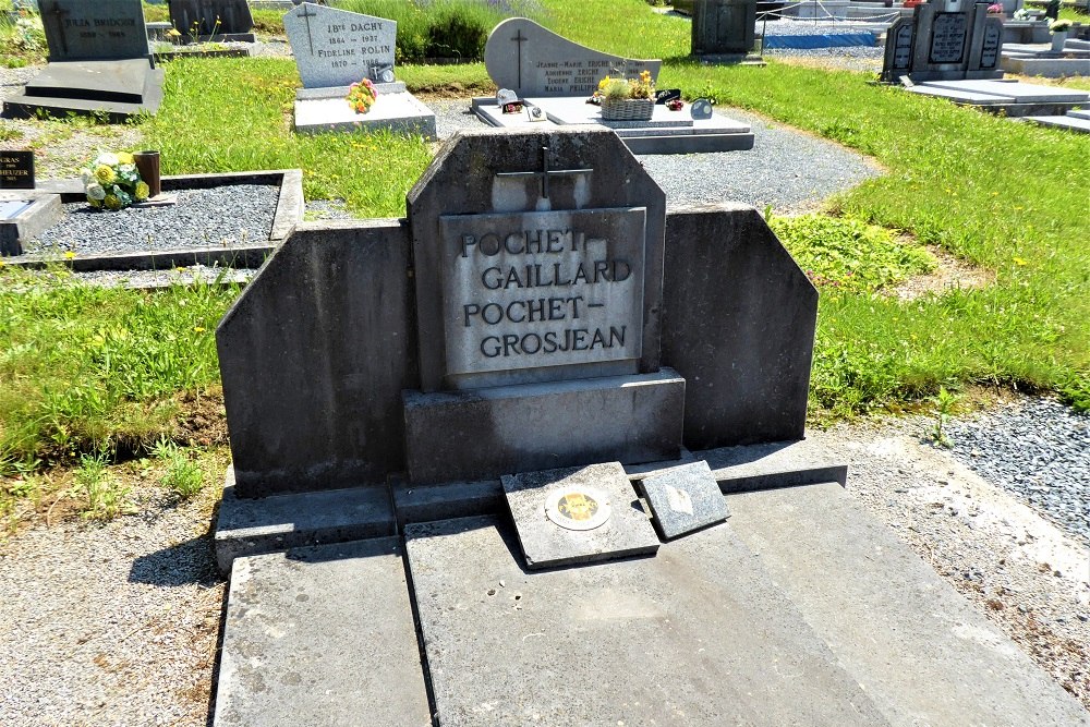 Belgian Graves Veterans Rochehaut #1