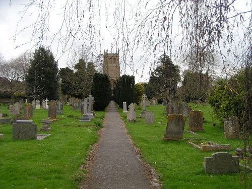 Oorlogsgraven van het Gemenebest All Saints Churchyard #1