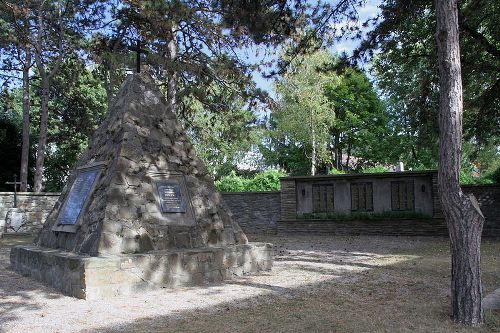 Oorlogsmonument Langenzersdorf #1