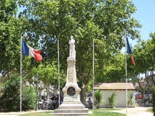 War Memorial Aigues-Mortes #1