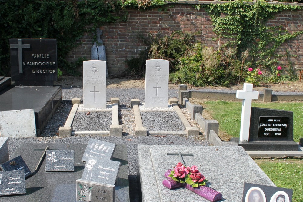 Commonwealth War Graves Moorslede #2