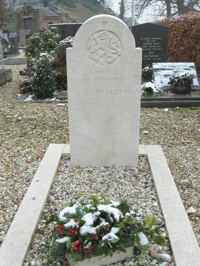 Dutch War Graves Kessel #1