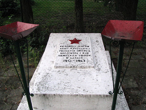Sovjet Oorlogsbegraafplaats Majdan Krlewski #3