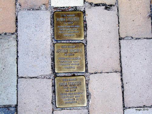 Stolpersteine Waisenhofstrae 1 #1