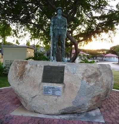 Monument Schutterij en Vrijwilligerskorps Aruba #3