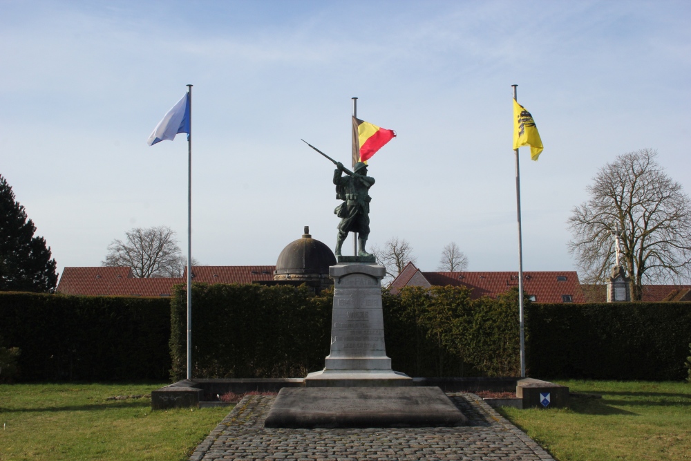 War Memorial Wieze #1