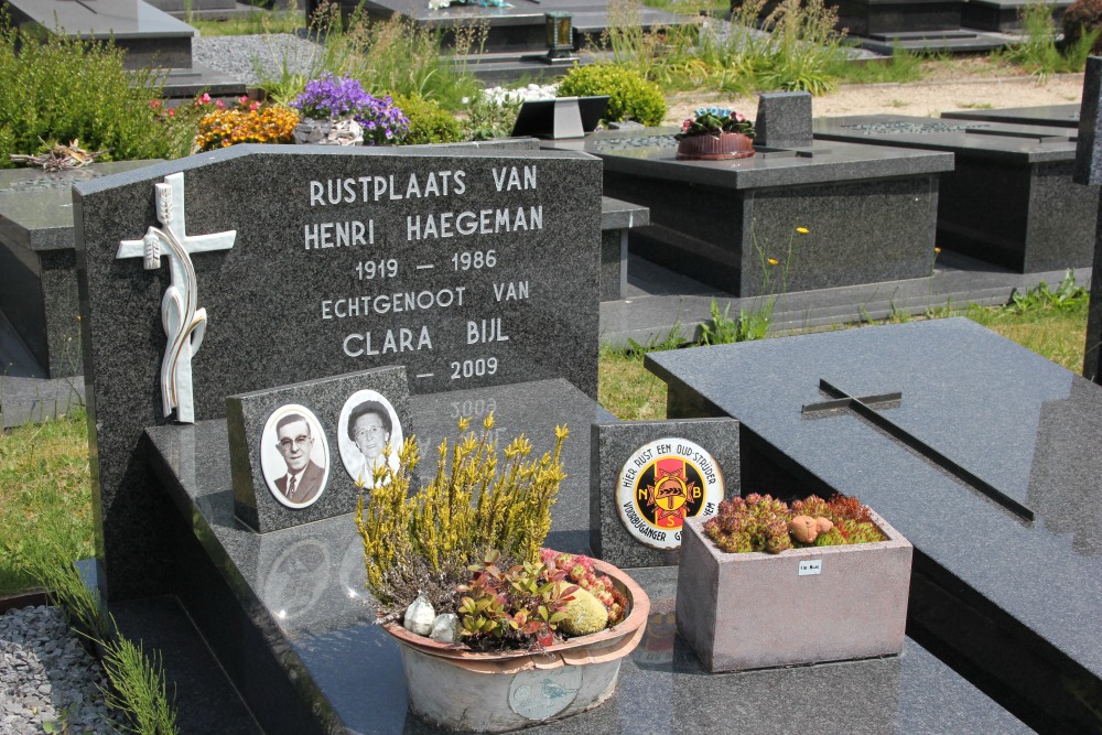 Belgische Graven Oudstrijders Waarschoot #5