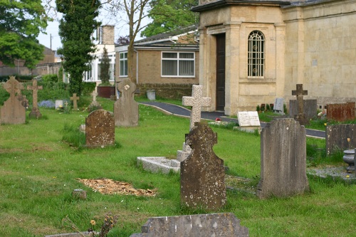 Commonwealth War Grave Holy Trinity Roman Catholic Churchyard