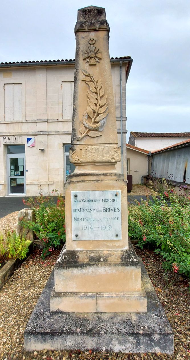Oorlogsmonument Brives-sur-Charente #4