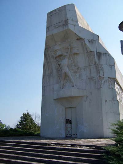Monument Nationale Bevrijdingsoorlog Banj Brdo #2