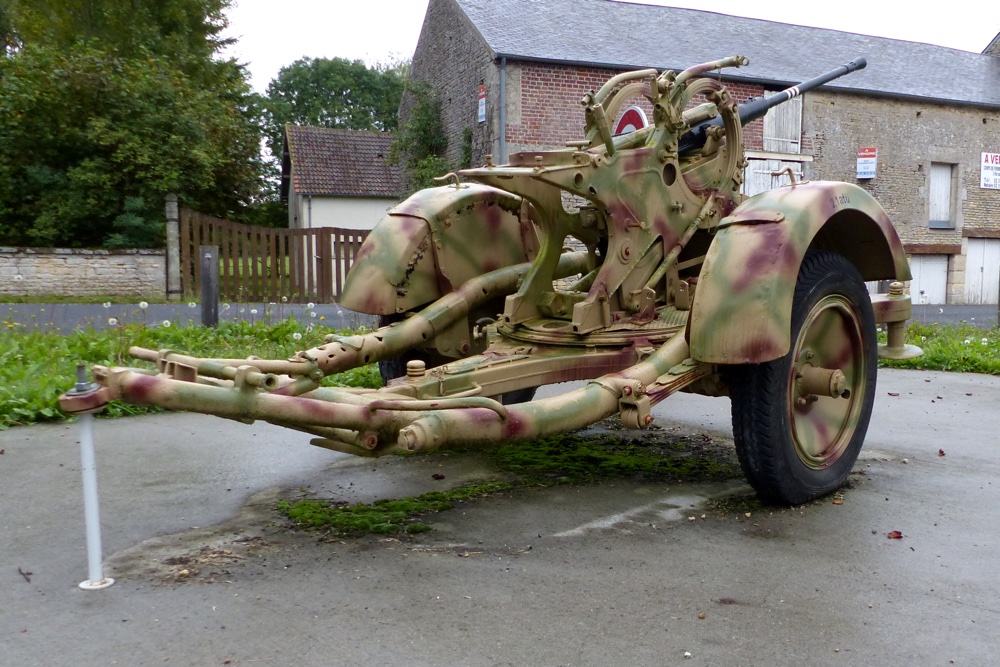 Duitse 2cm Flak 38 Saint-Lambert-sur-Dive #2