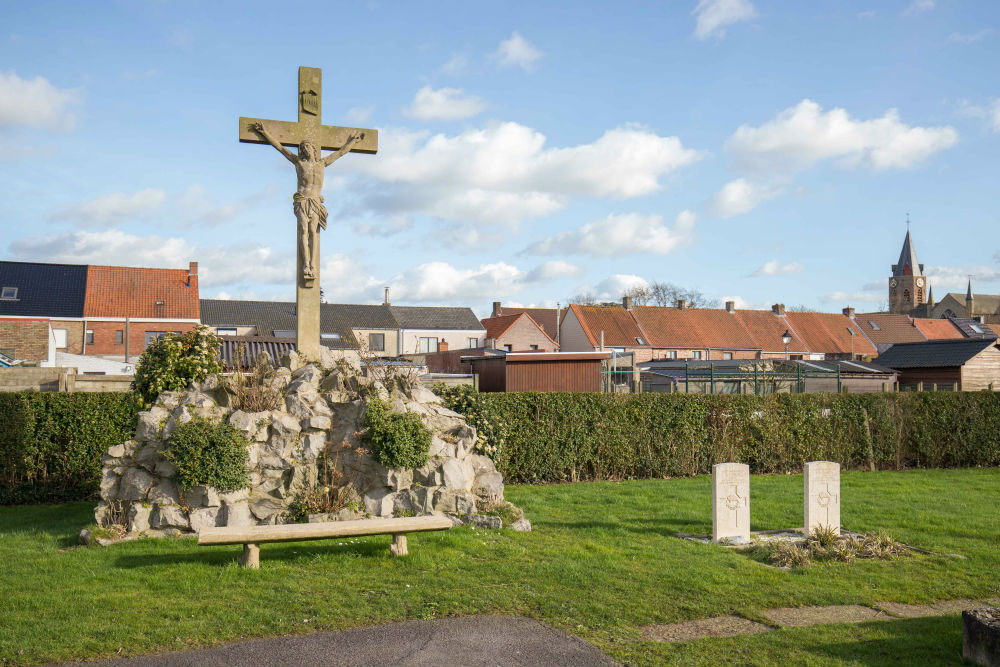 Commonwealth War Graves Eernegem #1
