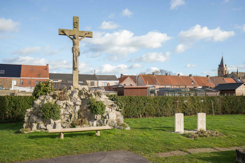 Oorlogsgraven van het Gemenebest Eernegem