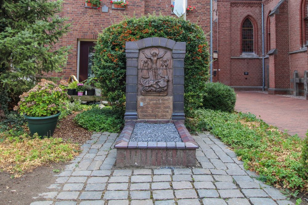 Dutch-Indies Monument Neer #1