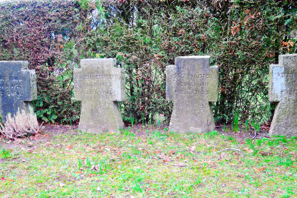 Memorial Crosses Killed Soldiers Kaldenkirchen #4