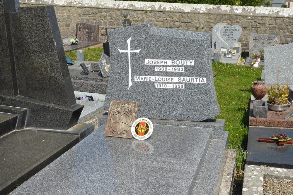 Belgische Graven Oudstrijders Frasnes #3