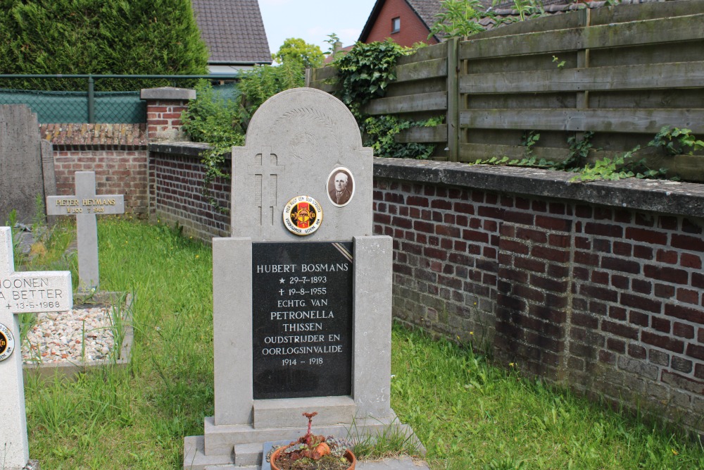 Belgische Graven Oudstrijders Molenbeersel Kerkhof #5