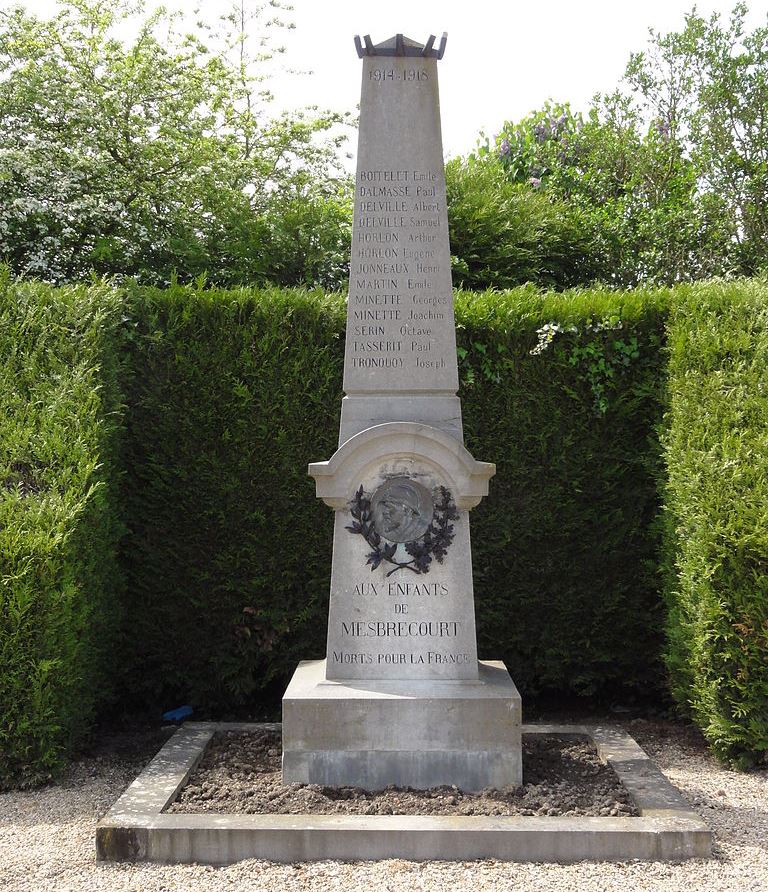 War Memorial Mesbrecourt-Richecourt
