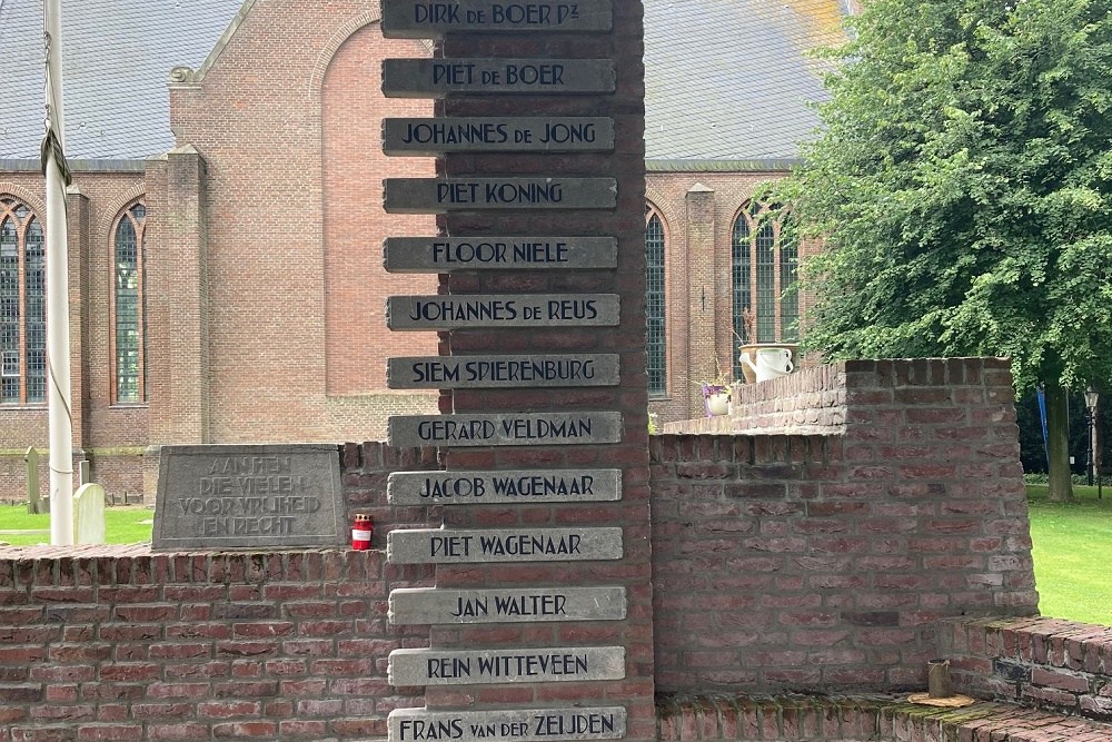 Oorlogsmonument Stompetoren #2