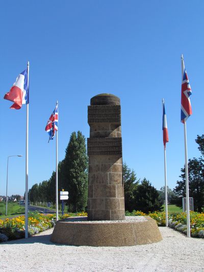 Monument Bevrijding Ouistreham #1