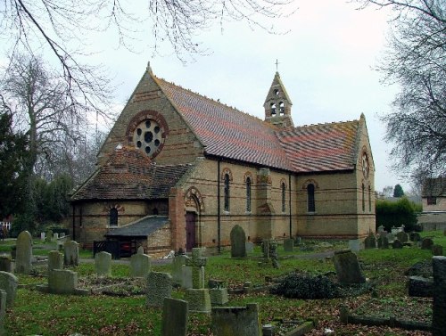 Oorlogsgraf van het Gemenebest All Saints Churchyard