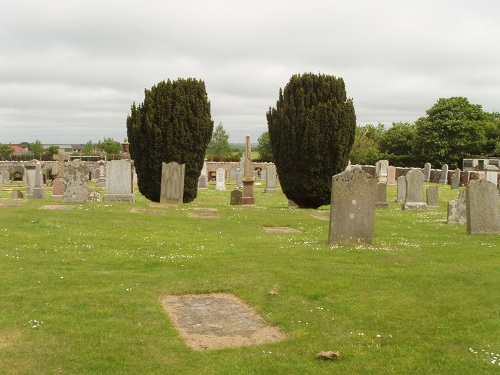 Oorlogsgraf van het Gemenebest Fetterangus Churchyard