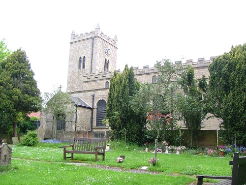 Commonwealth War Graves St Mary and St Lawrence Churchyard