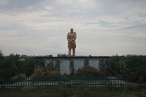 Mass Grave Soviet Soldiers Kyrpychne #1