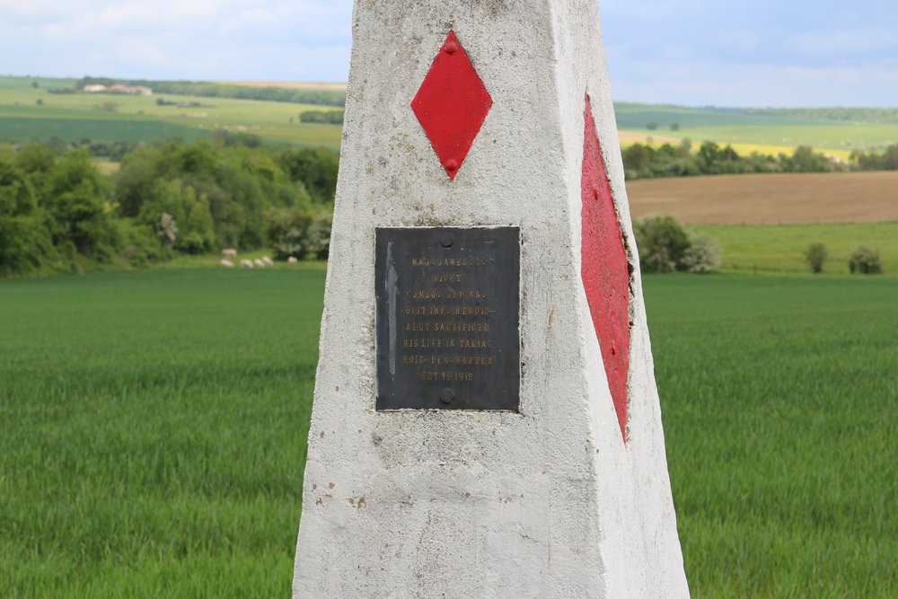 Monument Majoor James D. Rivet #3