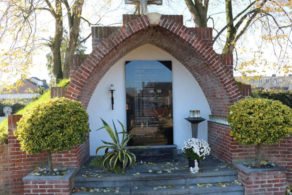 Nederlandse Oorlogsgraven en Monument Rooms-Katholieke Begraafplaats Beneden-Leeuwen #3