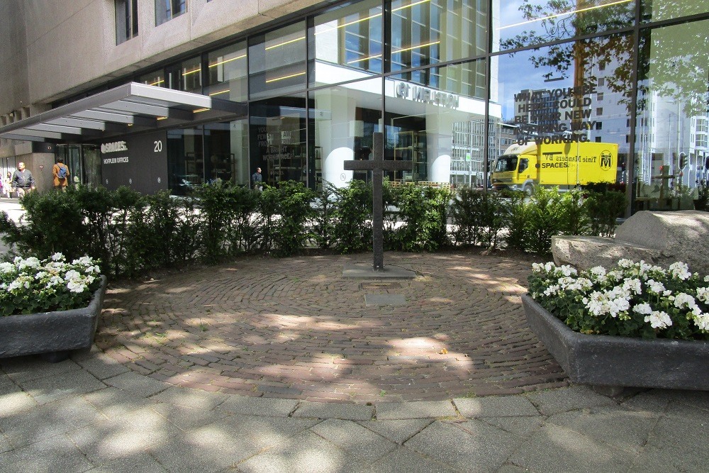 Monument Executies 12-03-1945 Hofplein