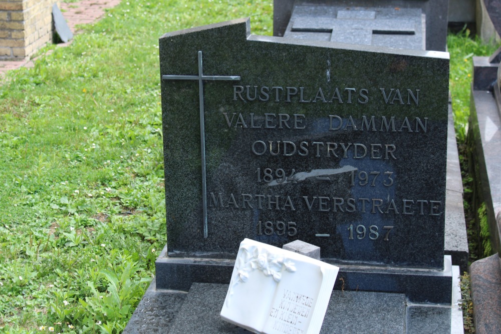 Belgian Graves Veterans Reninge #4