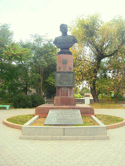 Grave Air Force Major General Pokryshev P. Afanasevich