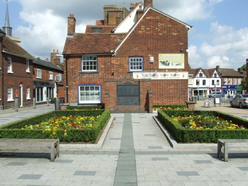 Oorlogsmonument Baldock #1