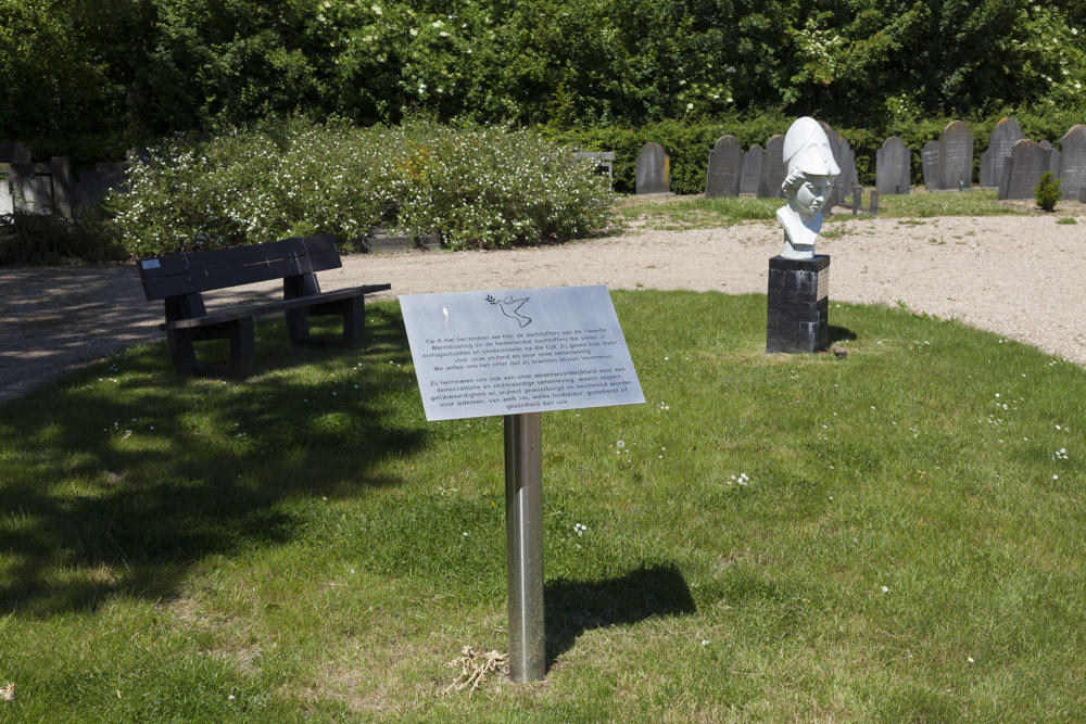 War Memorial Hoek