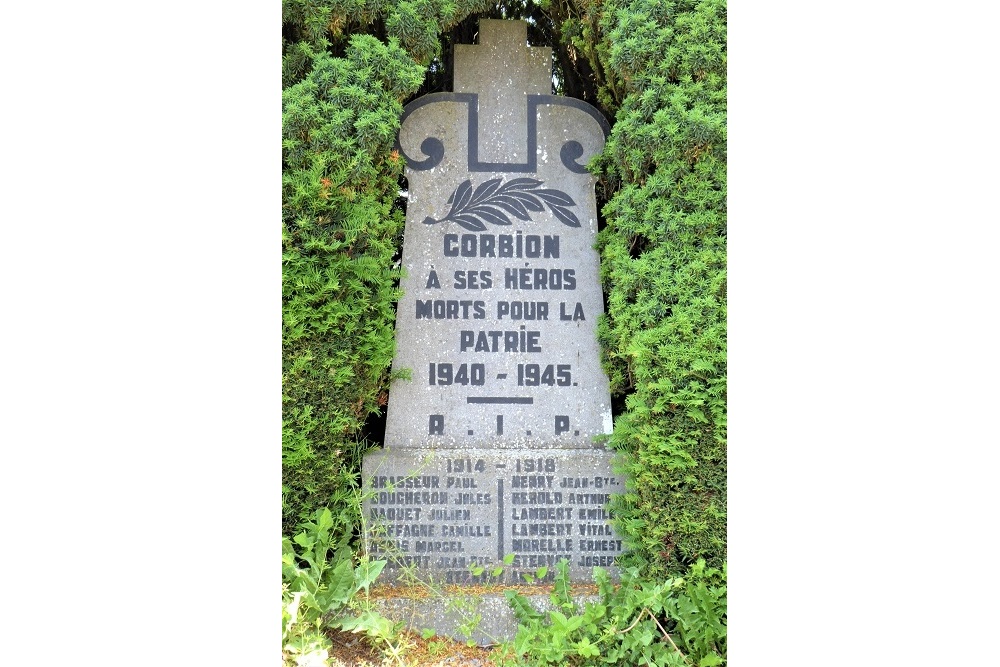 Monument Begraafplaats Corbion #1