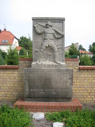 Oorlogsmonument Ahrensdorf #1