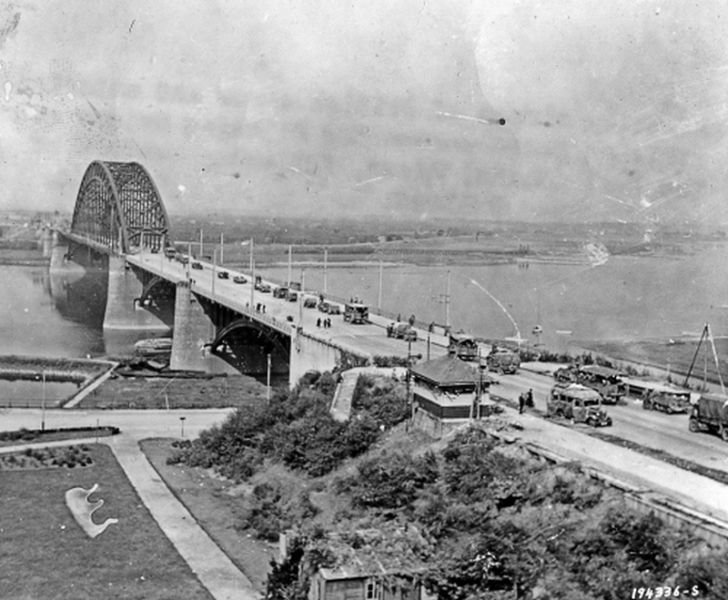 Operation Market Garden: First attack on the Waal Bridge, 17 September 1944