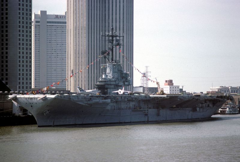 Cv 16. USS Lexington CV-16. Авианосец Lexington 16. Лексингтон авик. USS Lexington CV-2.