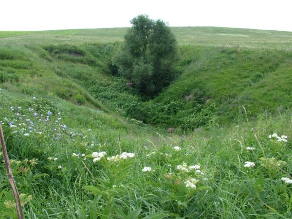 Jews hiding in Ukranian caves