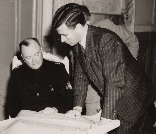 Besluiten Anton Mussert in 1944