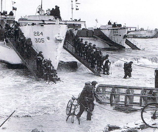 Landings on Gold Beach