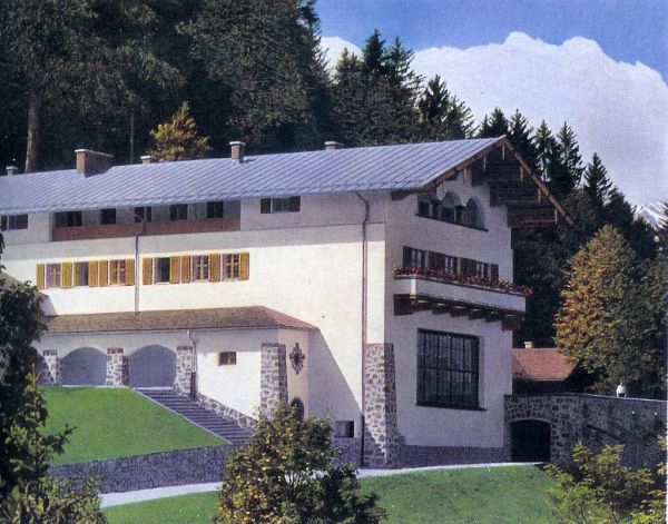 Obersalzberg: resort or Alpine fortress