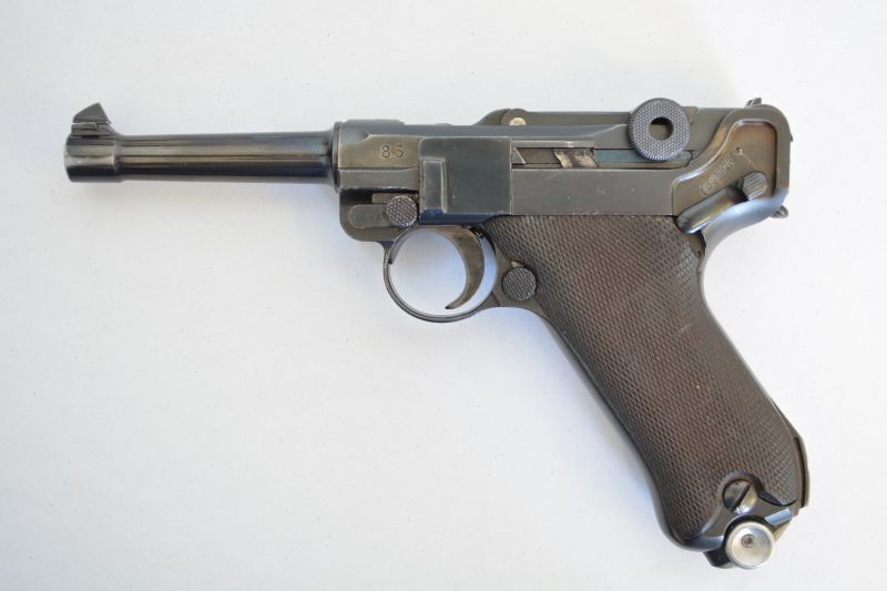 Luger P08, pistool